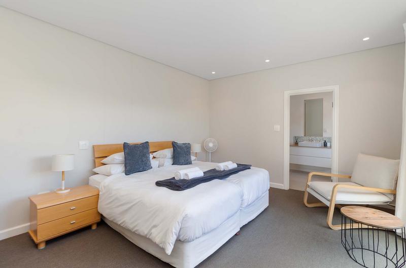 7 Bedroom Property for Sale in Llandudno Western Cape